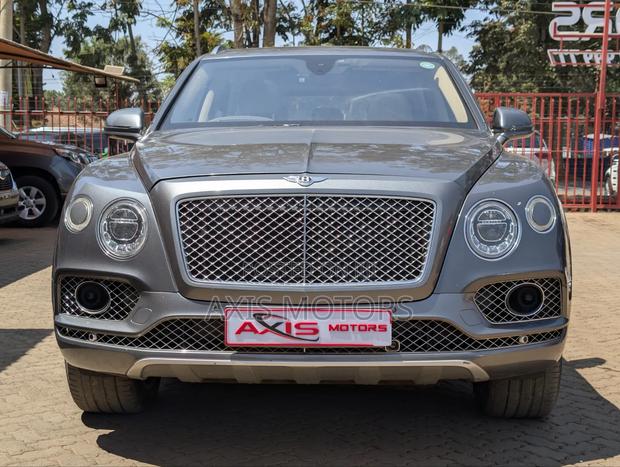 Bentley Bentayga 2018 Gray