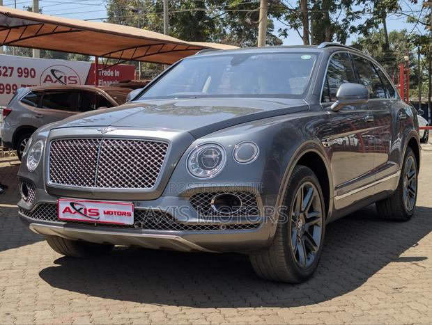 Bentley Bentayga 2018 Gray