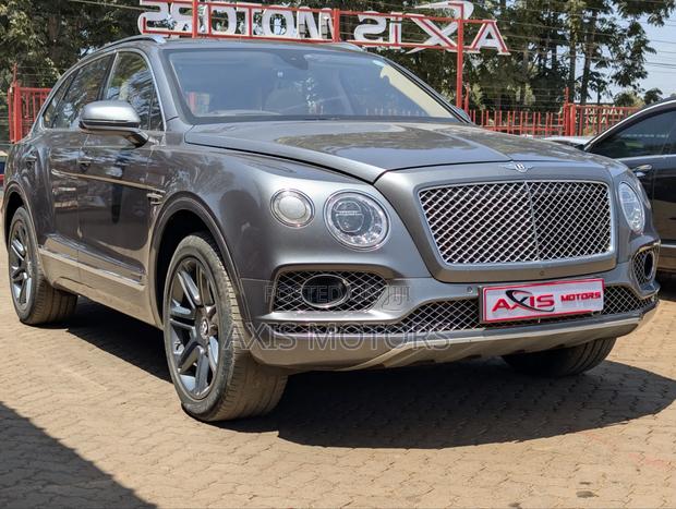 Bentley Bentayga 2018 Gray