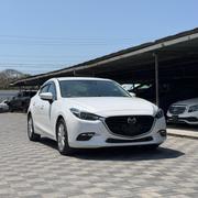 Mazda Axela 2018 White for sale