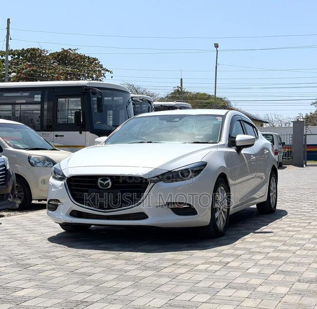 Mazda Axela 2018 White