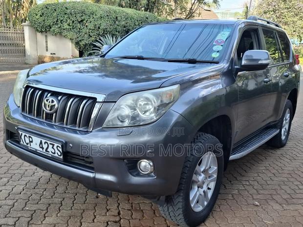Toyota Land Cruiser Prado 3.0 TD 2010 Gray