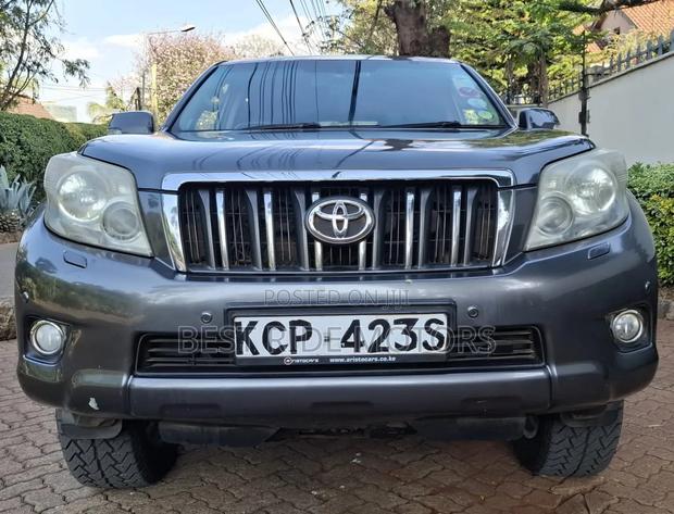 Toyota Land Cruiser Prado 3.0 TD 2010 Gray