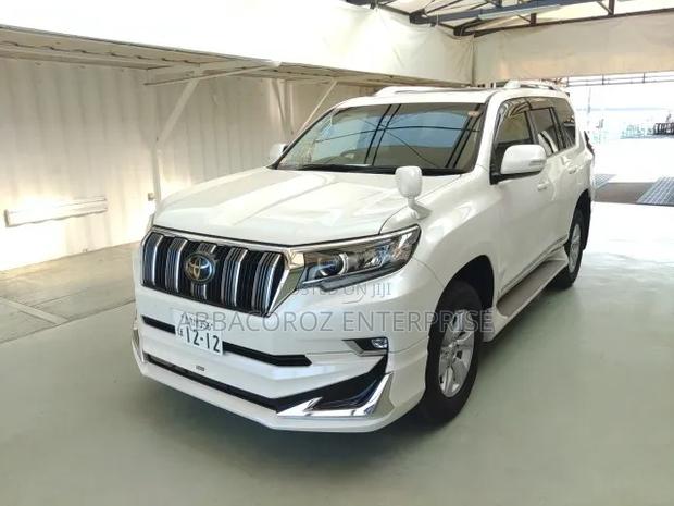 Toyota Land Cruiser Prado 2021 White