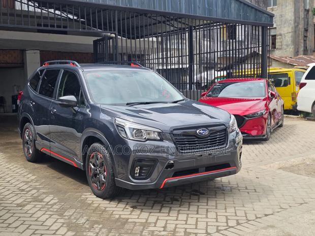 Subaru Forester 2019 Gray