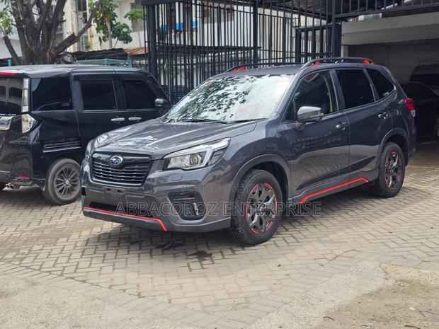 Subaru Forester 2019 Gray