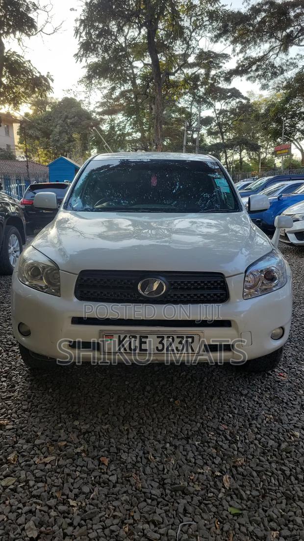 Toyota RAV4 2008 White