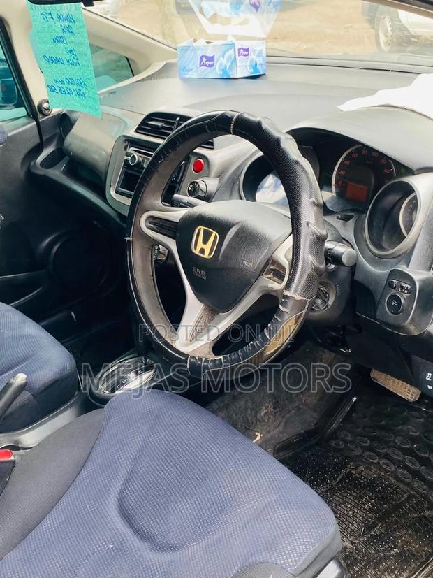 Honda Fit 2011 Silver
