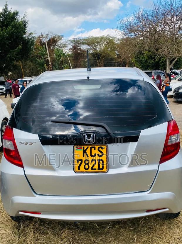 Honda Fit 2011 Silver