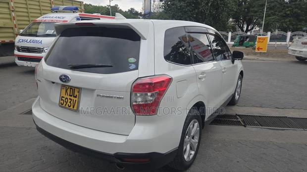 Subaru Forester 2017 White