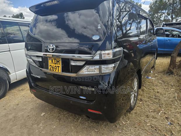 Toyota Vellfire 2014 Black