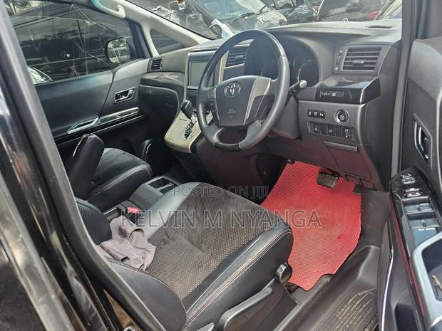 Toyota Vellfire 2014 Black