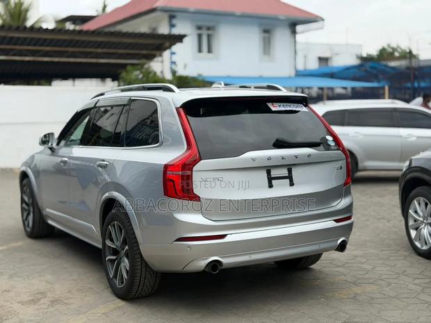 Volvo XC90 2019 Silver
