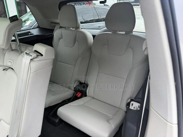 Volvo XC90 2019 Silver