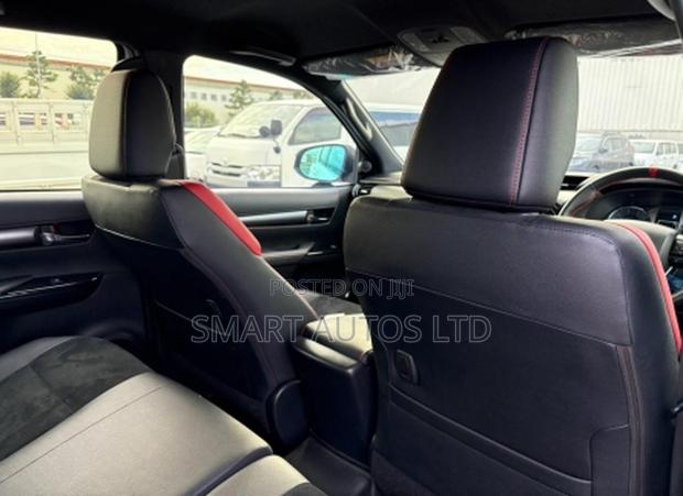 Toyota Hilux Revo Double Cab Deisel 2.4 AWD 2021