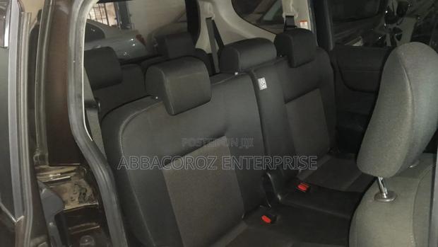 Toyota Sienta 2018 Brown