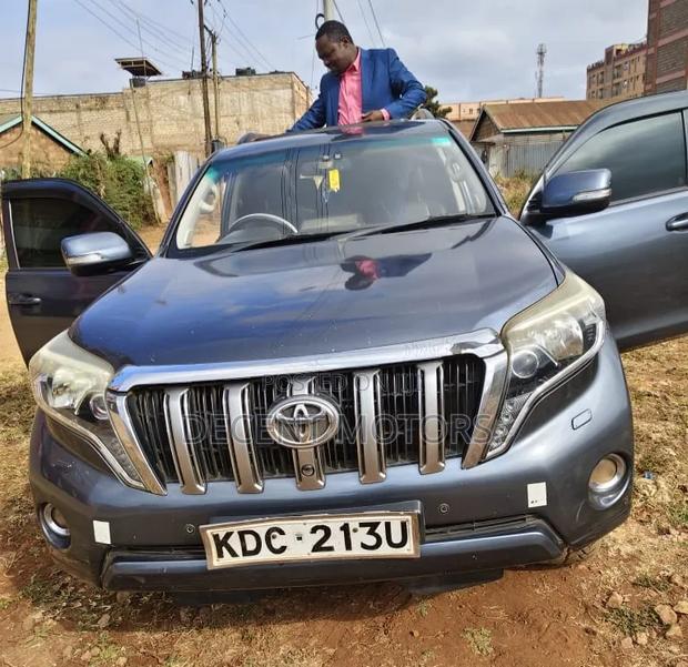 Toyota Land Cruiser Prado 2014 Gray