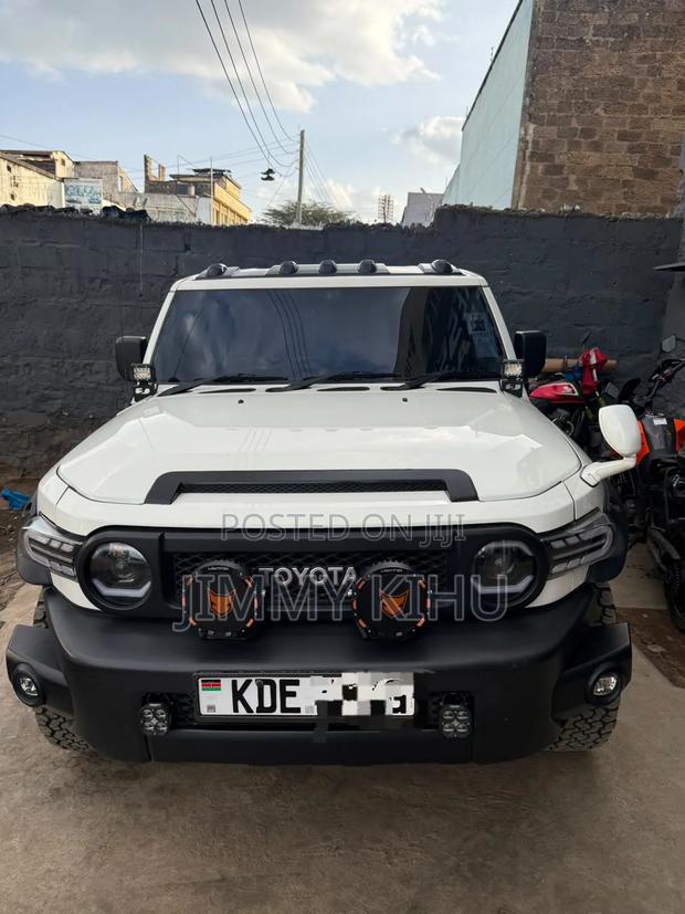 Toyota FJ Cruiser 2014 Pearl