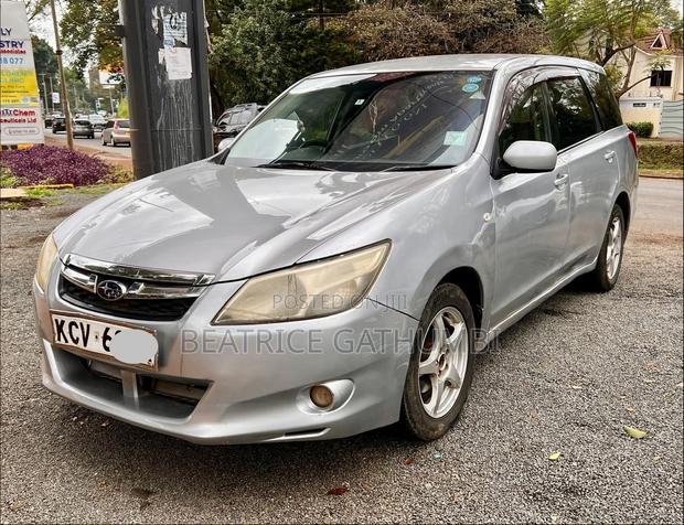 Subaru Exiga 2012 Silver