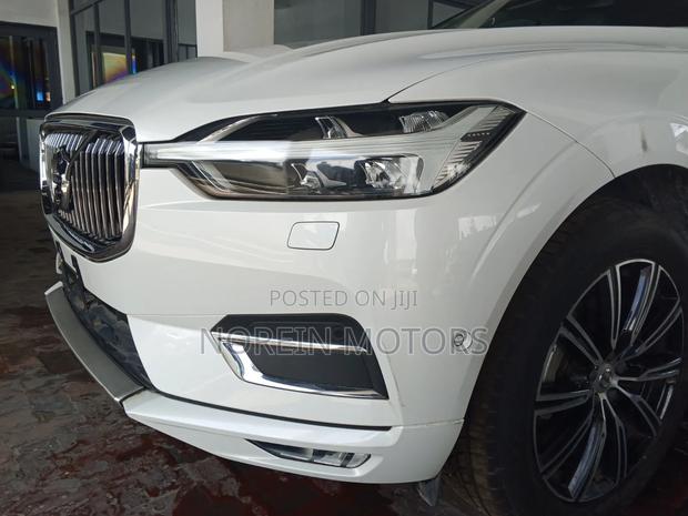 Volvo XC60 2019 White