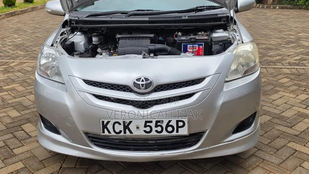 Toyota Belta 2009 Silver