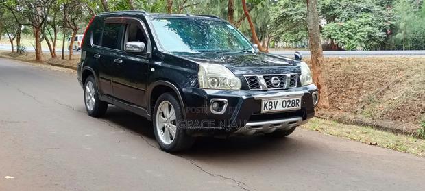 Nissan X-Trail 2000 Black