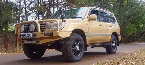 Toyota Land Cruiser 2003 Gold