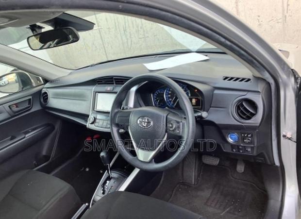 Toyota Corolla Fielder 1.5 Hybrid FWD 2020