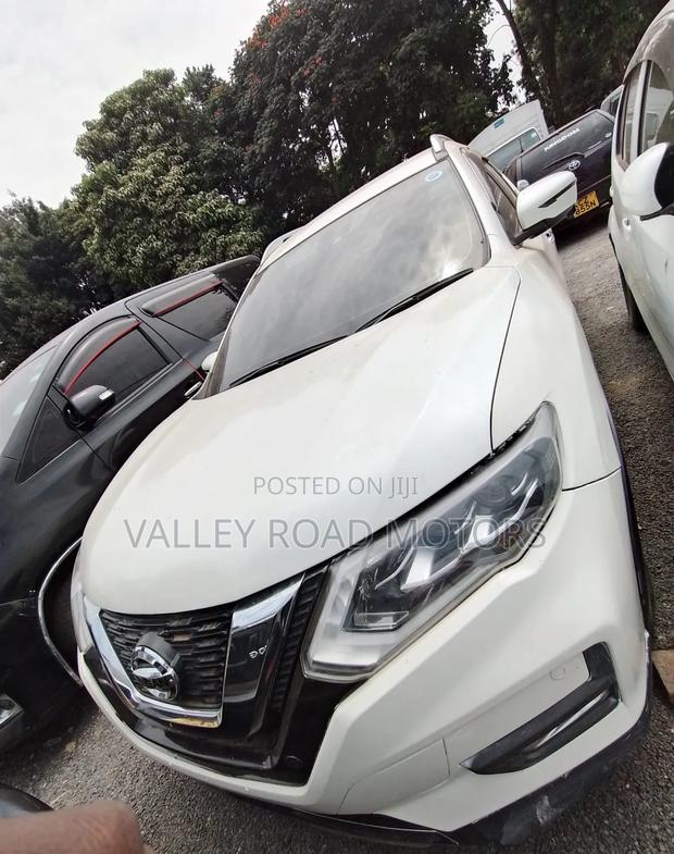 Nissan X-Trail 2017 White