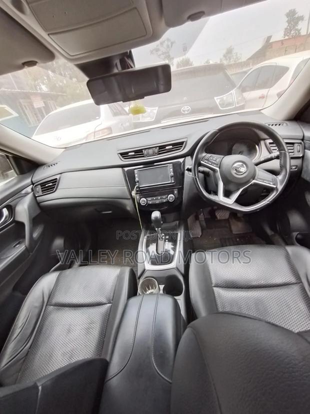 Nissan X-Trail 2017 White