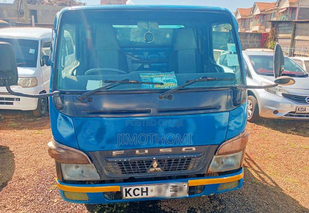 Mitsubishi Fuso 2008 Blue