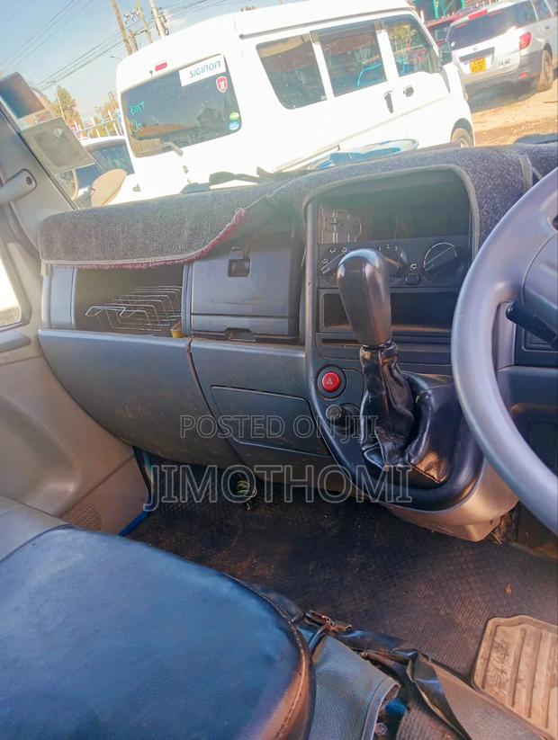 Mitsubishi Fuso 2008 Blue