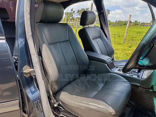 Mercedes-Benz E200 1998 Blue