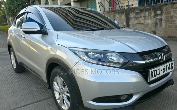 Honda Vezel 2015 Silver
