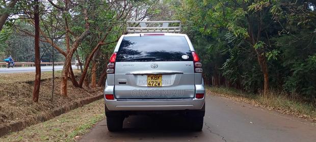 Toyota Land Cruiser Prado 2006 Silver