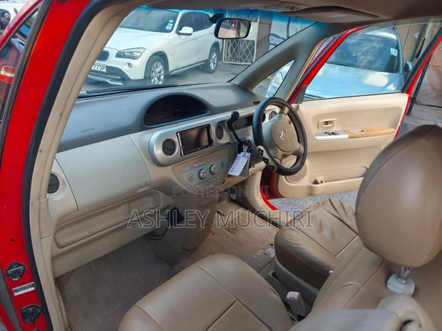 Toyota Porte 2007 Red