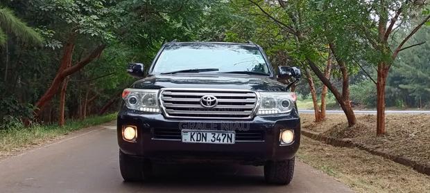 Toyota Land Cruiser 2014 Black