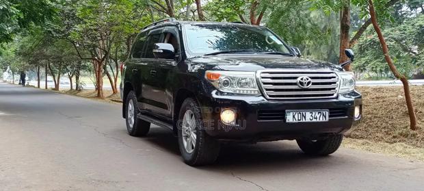 Toyota Land Cruiser 2014 Black