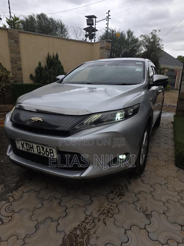 Toyota Harrier 2.0 4WD 2016 Silver