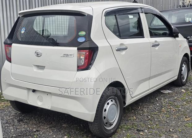 Daihatsu Mira 2019 White