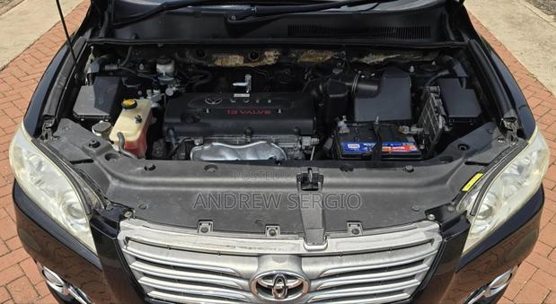 Toyota Vanguard 2012 Black
