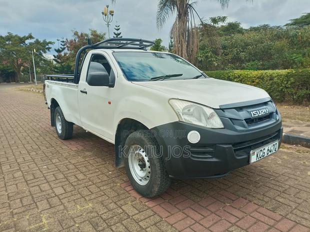 Isuzu D-MAX 2015 White