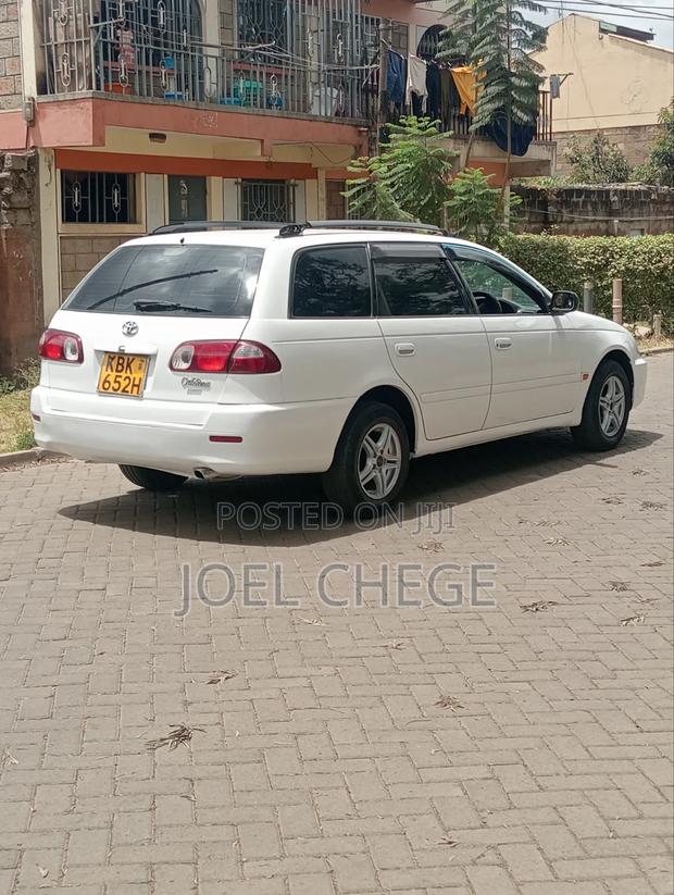 Toyota Caldina 2002 White