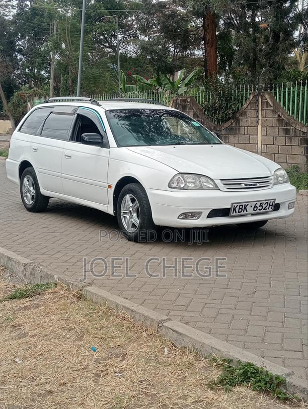 Toyota Caldina 2002 White
