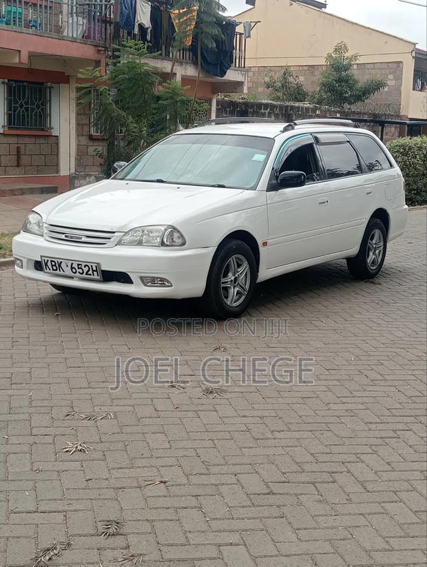 Toyota Caldina 2002 White