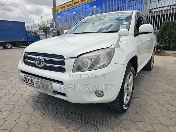 Toyota RAV4 2008 White