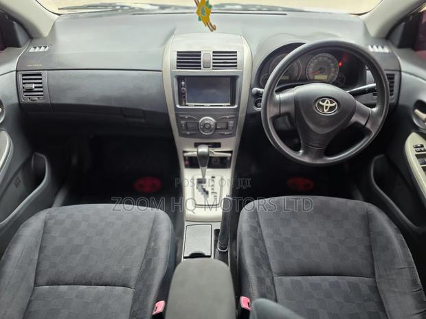Toyota Corolla Fielder 2012 Silver