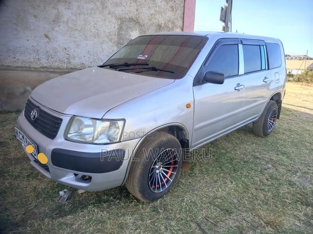 Toyota Succeed 2010 Silver