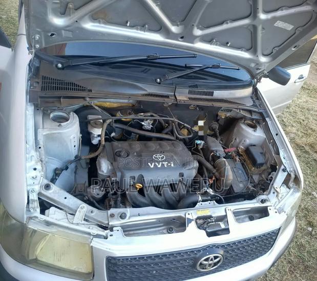 Toyota Succeed 2010 Silver