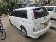 Toyota ISIS 2013 White for sale